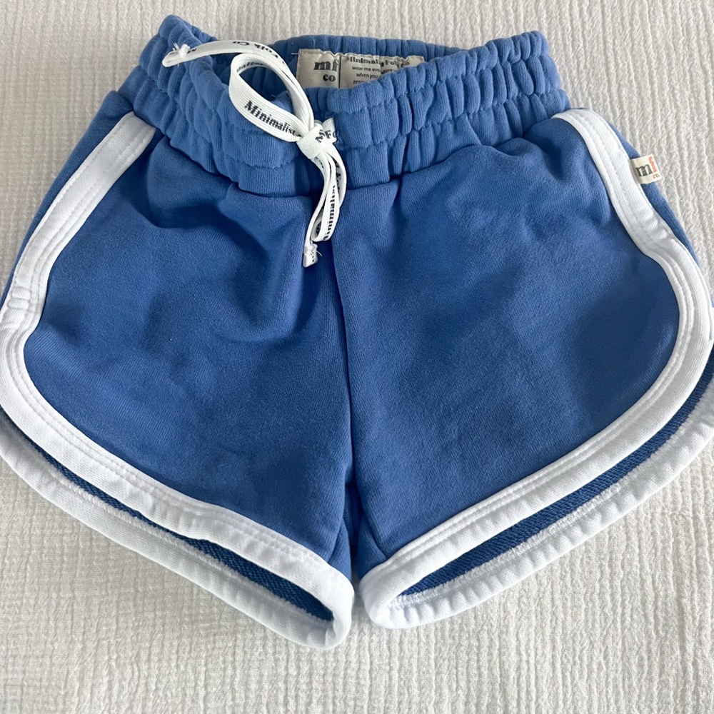 Minimalist folk co shorts.